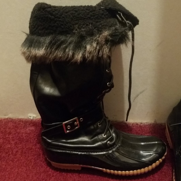 Black Duck Boots - Picture 6 of 8